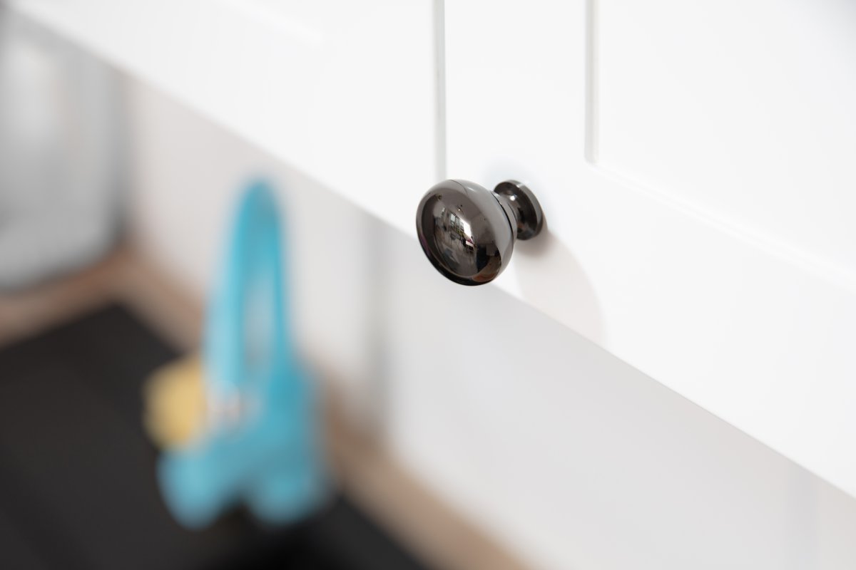 Dugme ručkica BERGAMO, čelik, crni krom