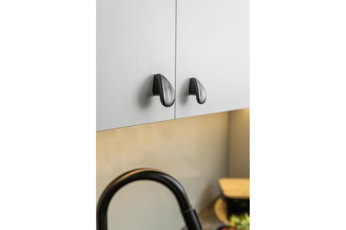 Gumb ručkica VENICE mat crna