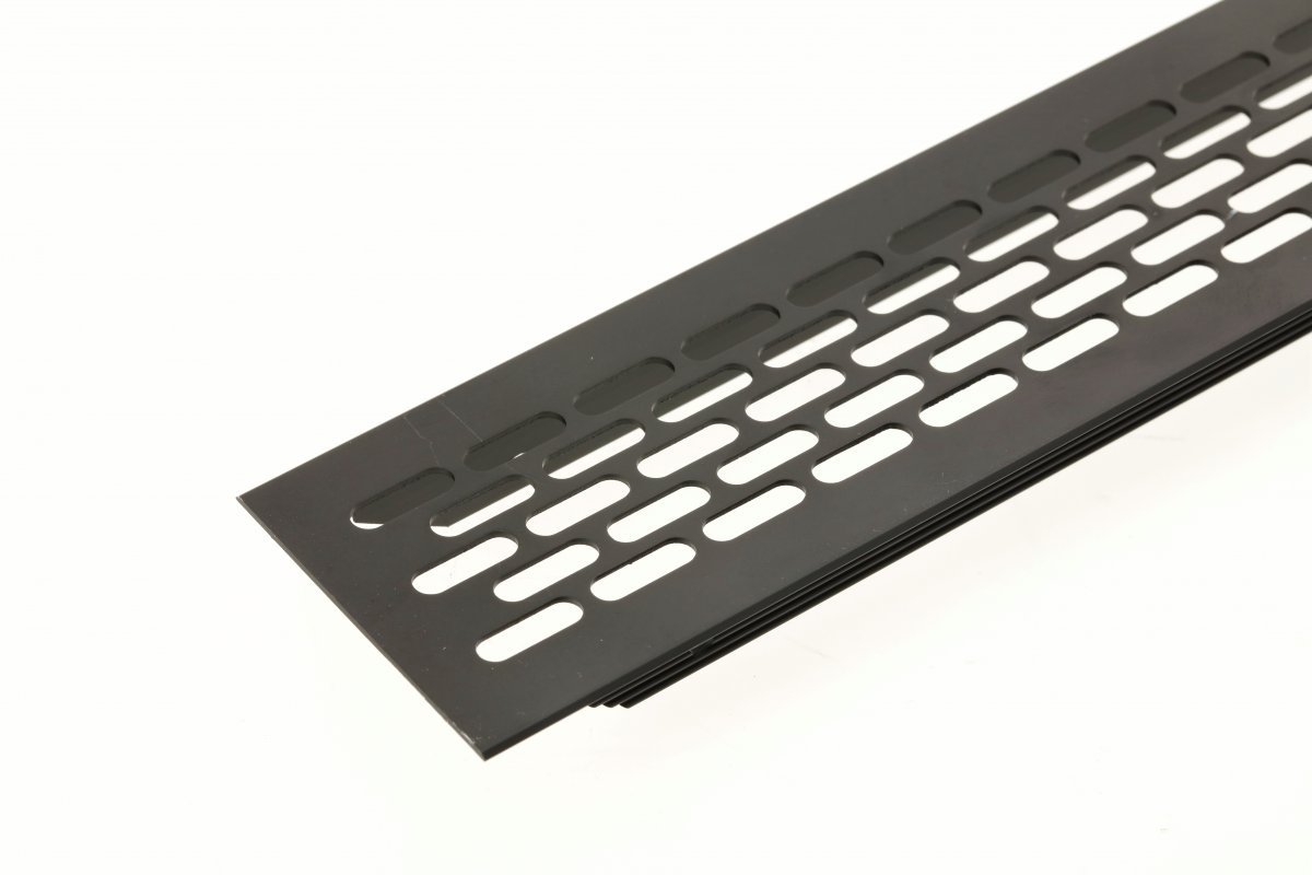 Otvor za ventilaciju (mali) crni