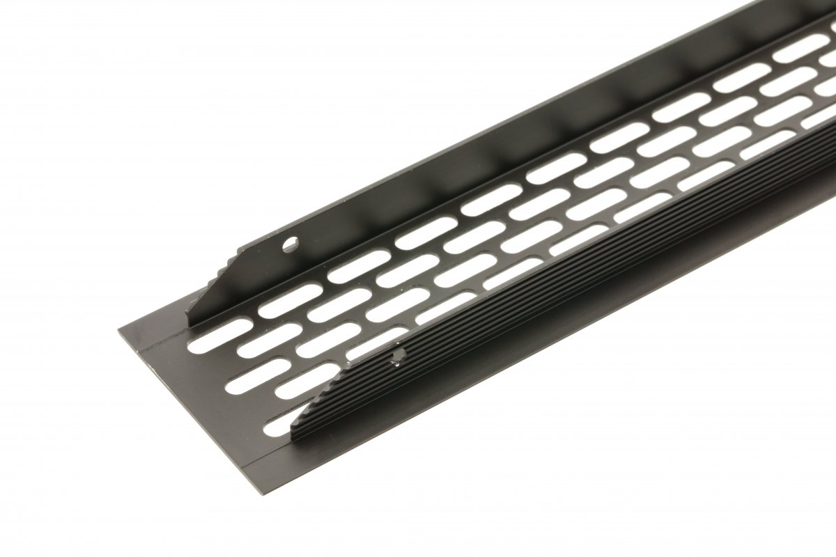 Otvor za ventilaciju (mali) crni