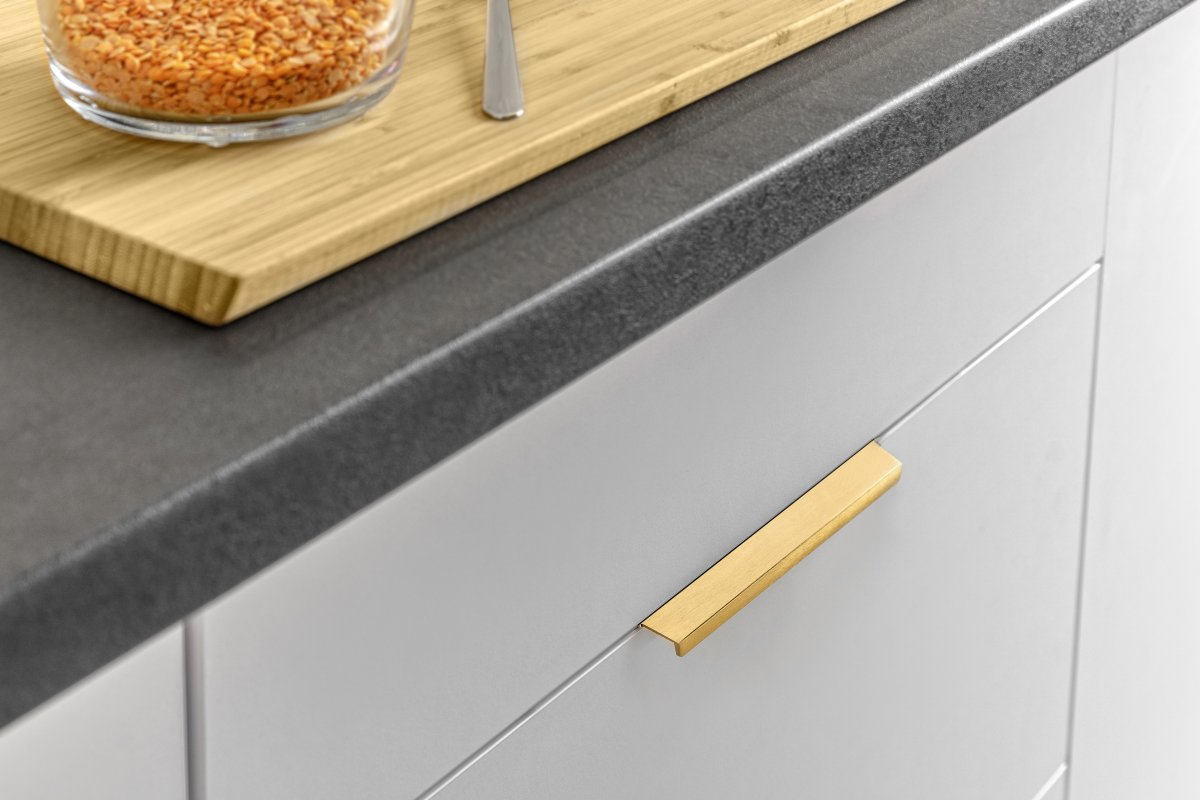 Aluminijska ručkica HEXI; 96x150 četkano zlato