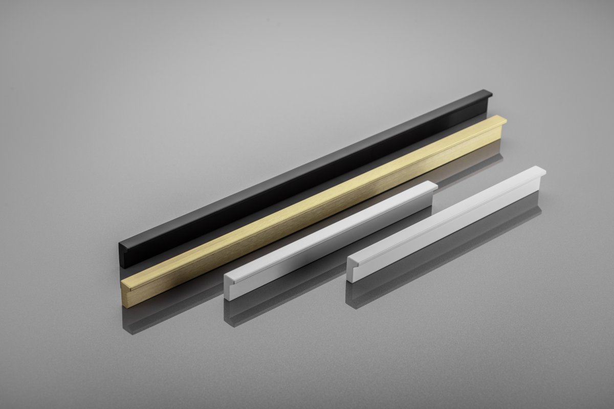 Ručka PILLAR  C=160 mm, L=190 mm, crna