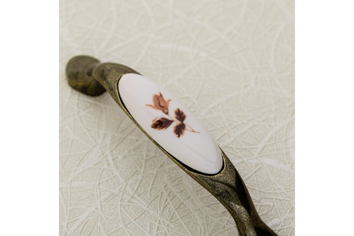 Porculanska ručkica (staro zlato) smeđi cvijet, L-96 / WP-0728 PB