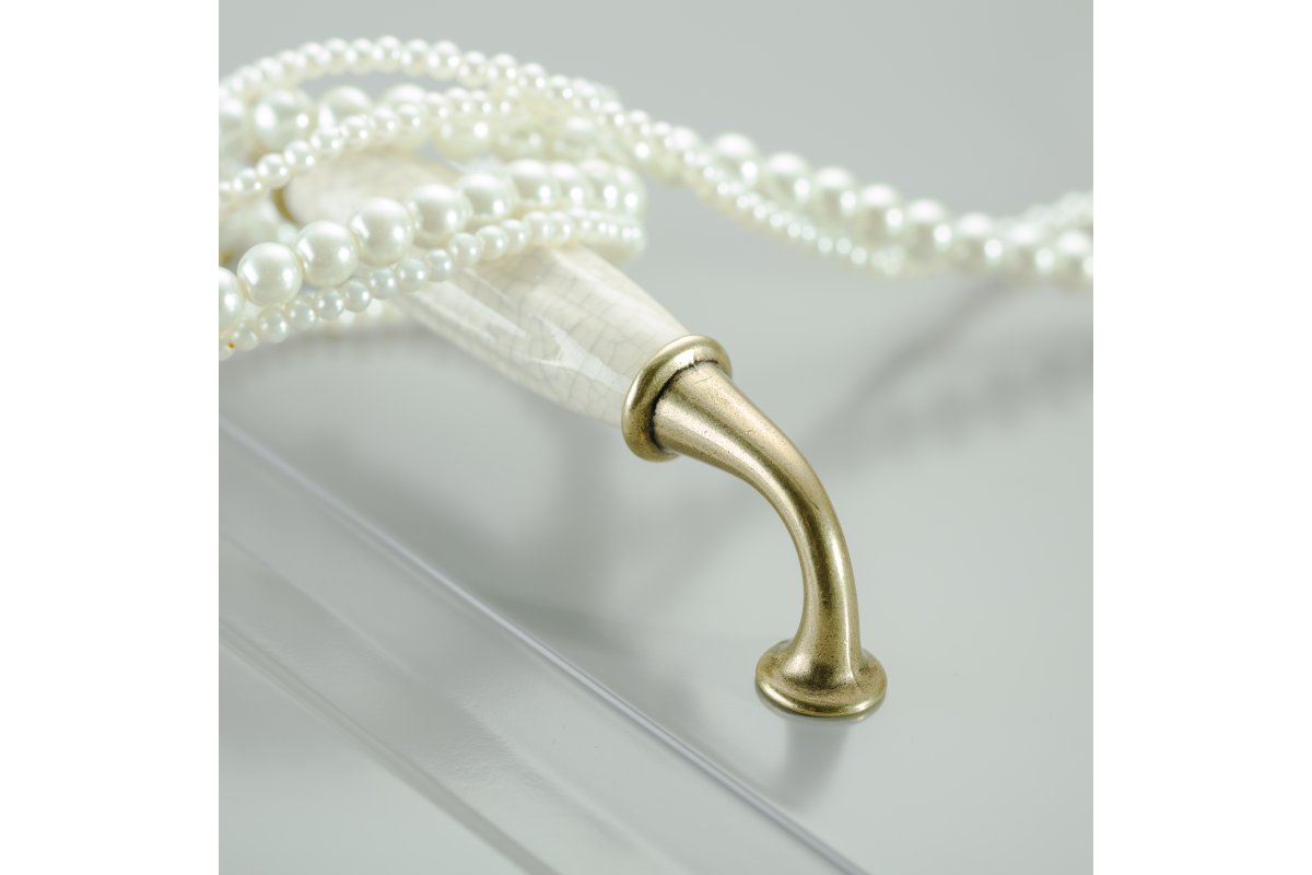 Ručkica ALATRI C=128 mm, staro zlato (AE)