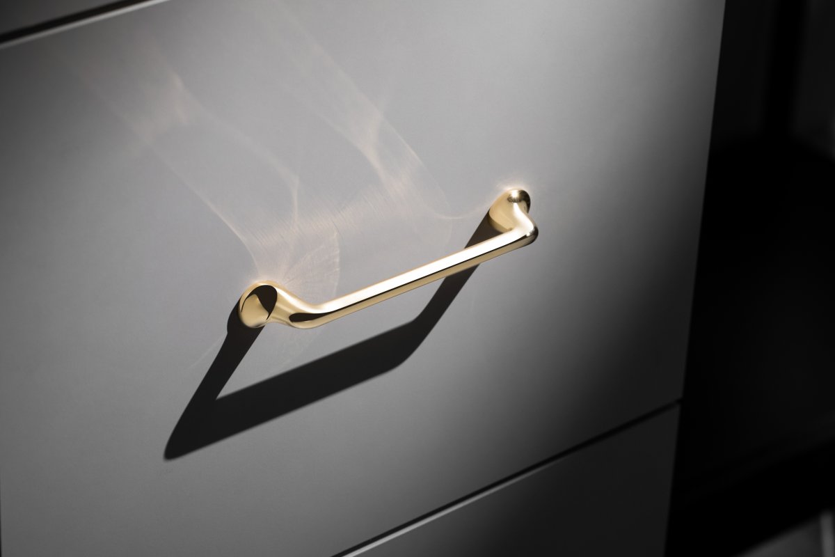 Zamak ručka FABRICIO C=128 mm mjed