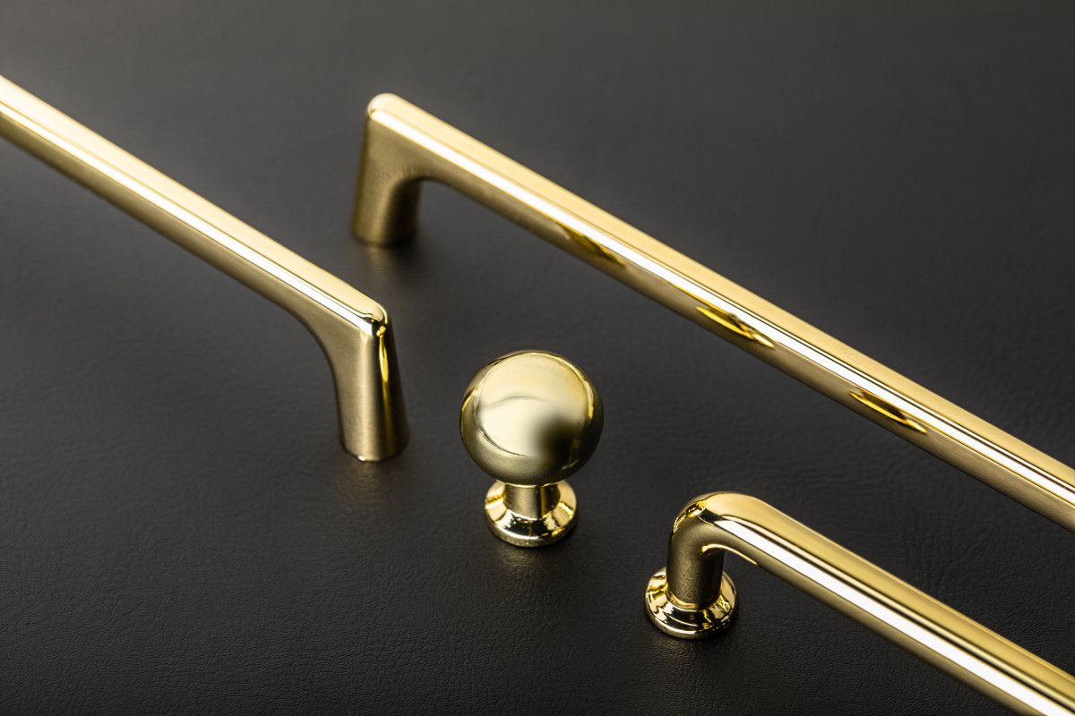 Ručkica  NORD, C=192 mm, četkano zlato