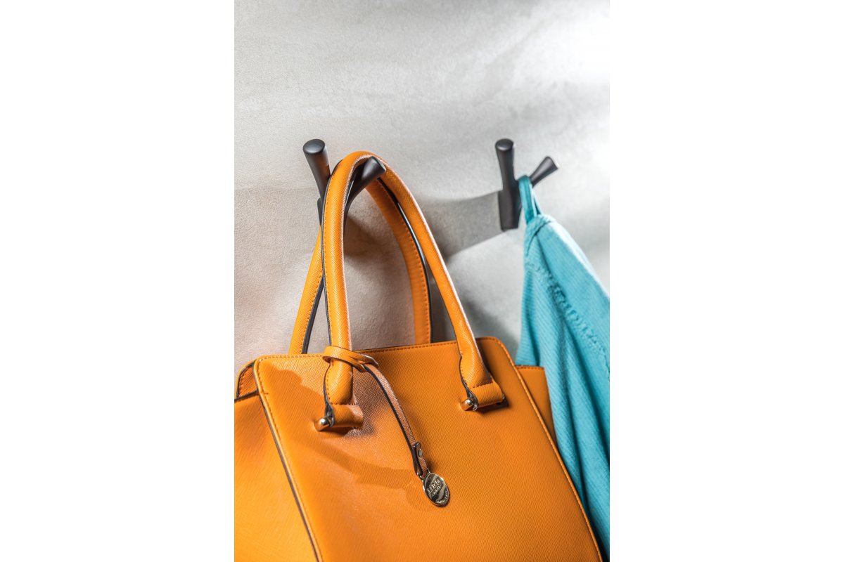 Vješalica  TORNA, ZnAl, crna